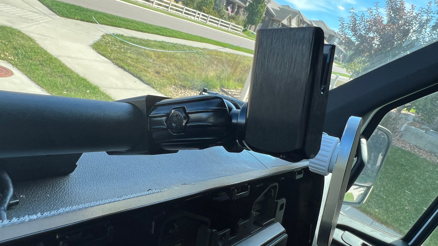 FLOW SERIES™ ACCESSORIES| BAR CLAMP WITH 20MM SOCKETS