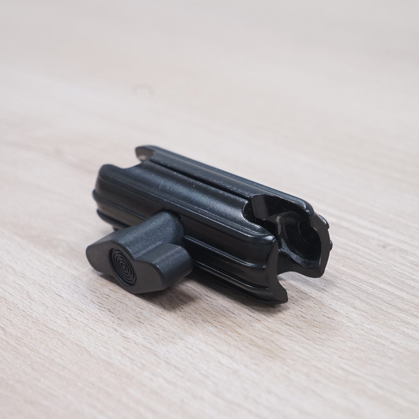 FLOW SERIES™ ACCESSORIES| 20MM MOUNTING SYSTEM ARMS