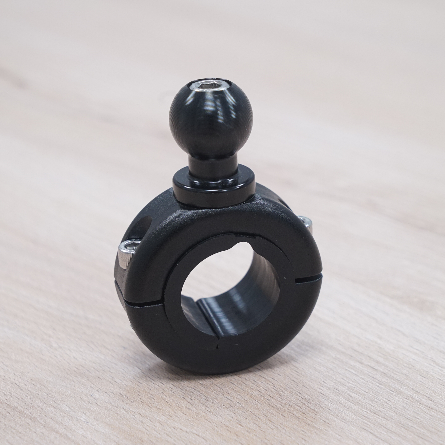 FLOW SERIES™ ACCESSORIES| 7/8" - 1-1/4" BAR MOUNT / 20MM BALL