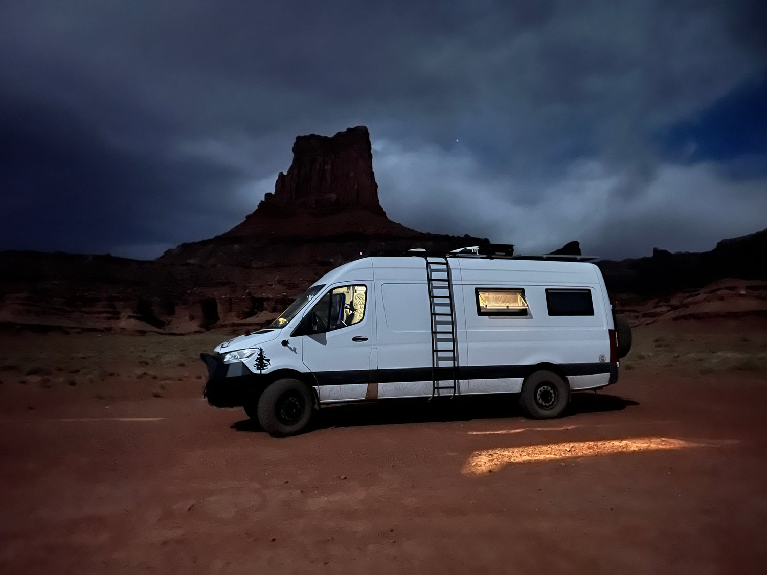 OUTFIT MY VAN